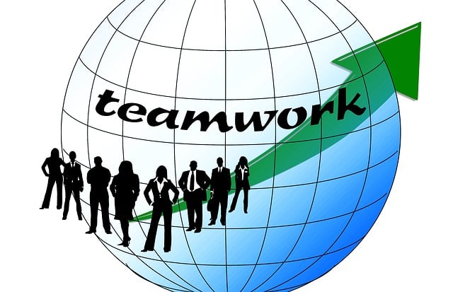 business-insurance-640x480-90670008.jpeg