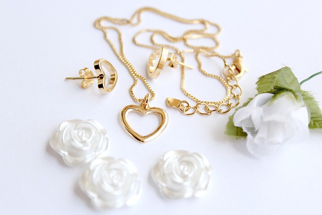 jewelry-insurance-640x480-56052380.jpeg