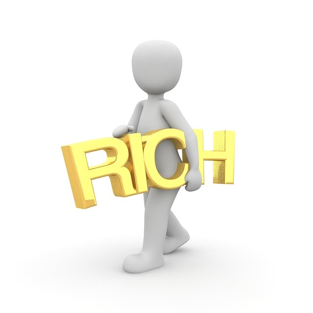 professional-insurance-640x480-77920793.jpeg