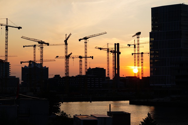 commercial-construction-640x480-12209725.jpeg