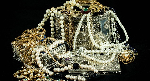 jewelry-insurance-640x480-49341584.jpeg