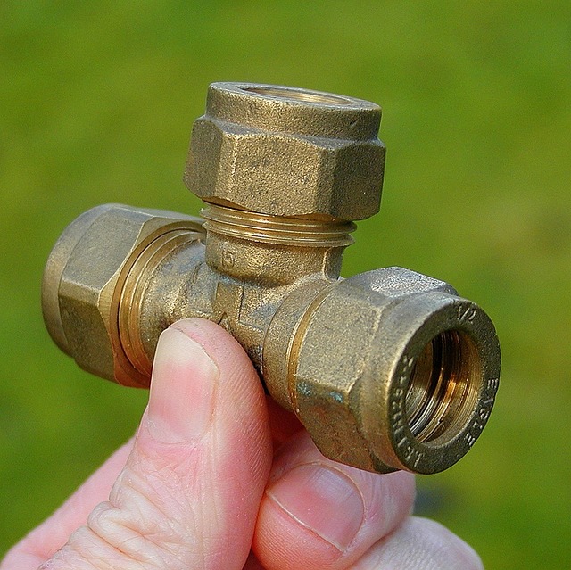 commercial-plumbing-640x480-69921183.jpeg