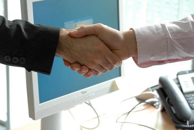professional-insurance-640x480-61567047.jpeg