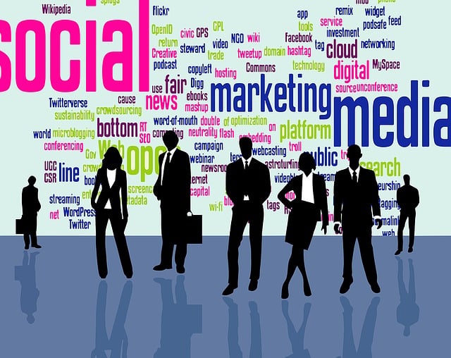 social-media-marketing-640x480-13236156.jpeg