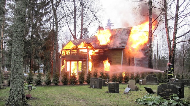 Fire Restoration: San Antonio's Emergency Board-Up and Debris Cleanup