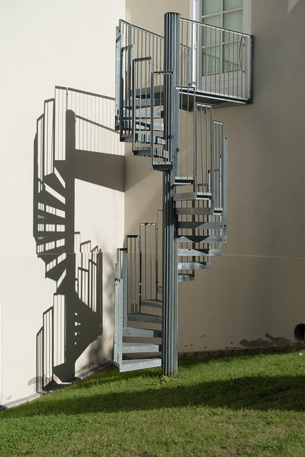 metal-buildings-640x480-30574783.jpeg