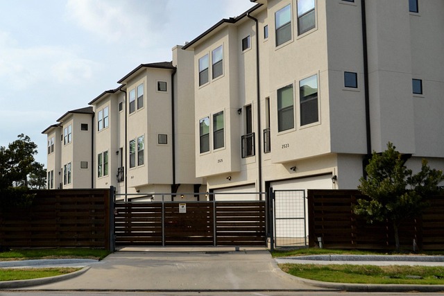 New Braunfels: Repair Concrete Driveways with Efficient Snow Melt Systems
