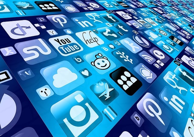 social-media-marketing-640x480-77890958.jpeg